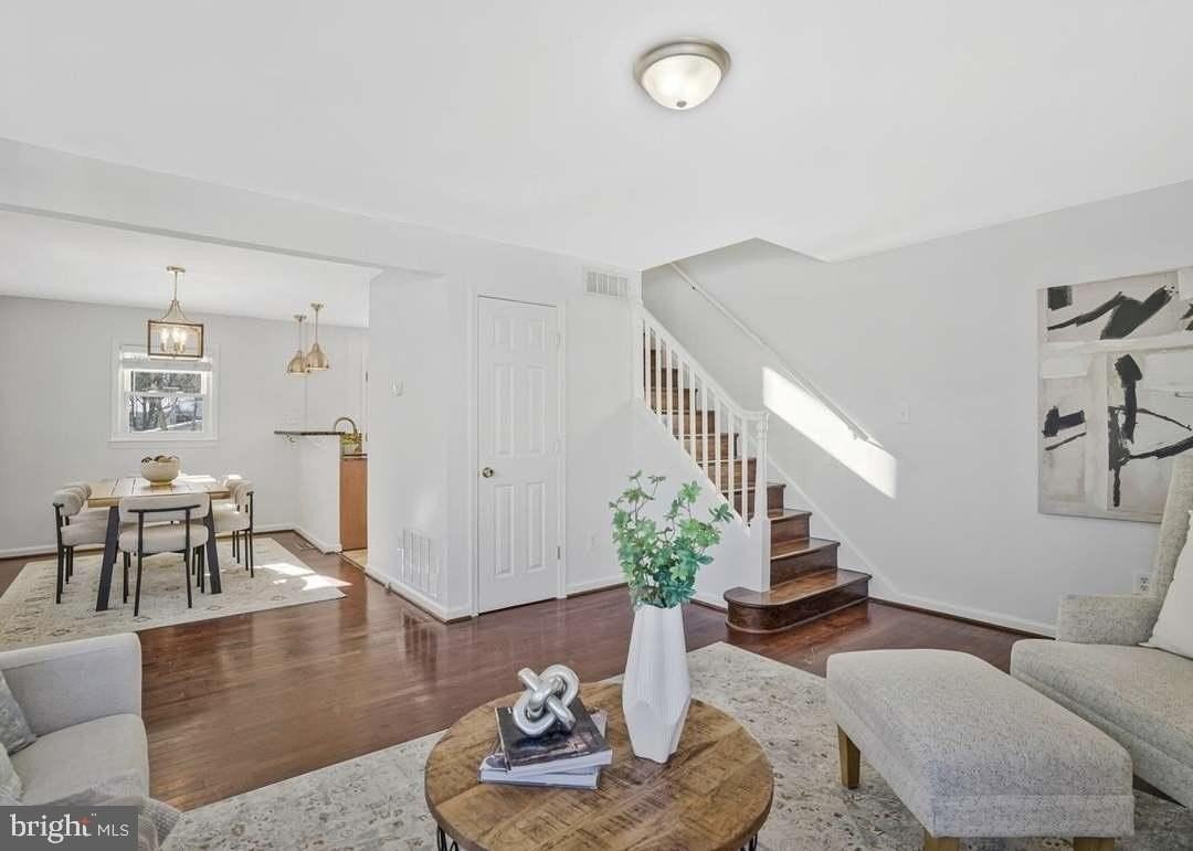 2509 Oberlin Dr - Photo 5 of 31