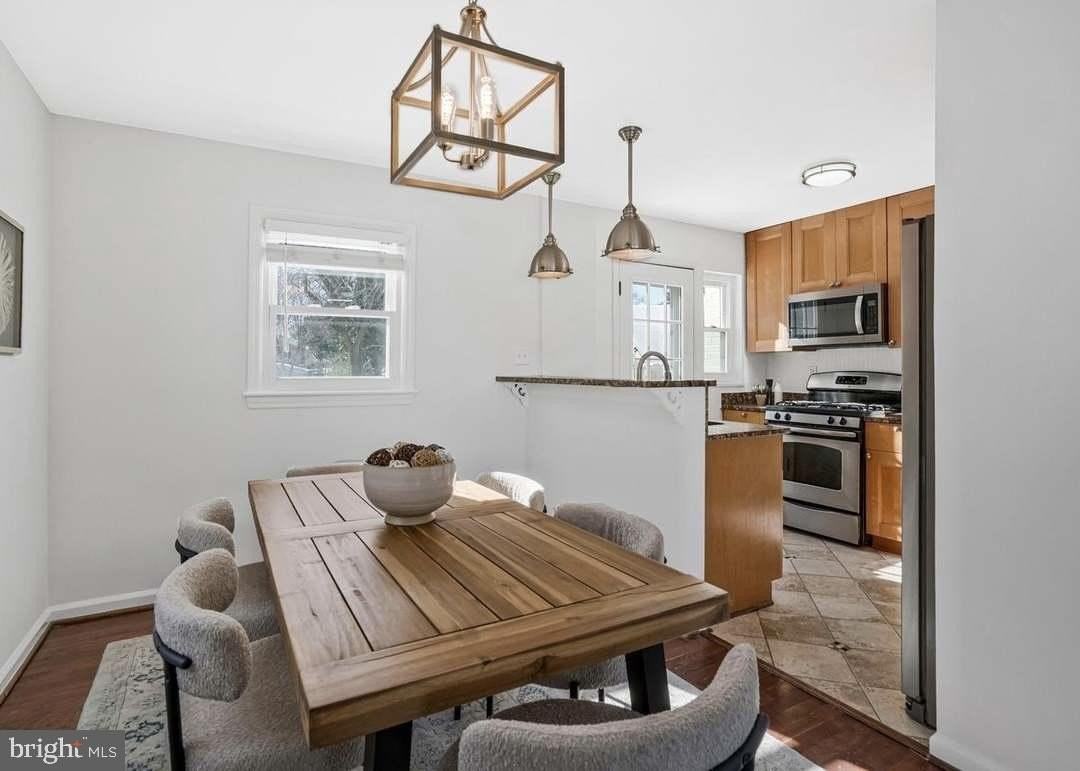 2509 Oberlin Dr - Photo 7 of 31