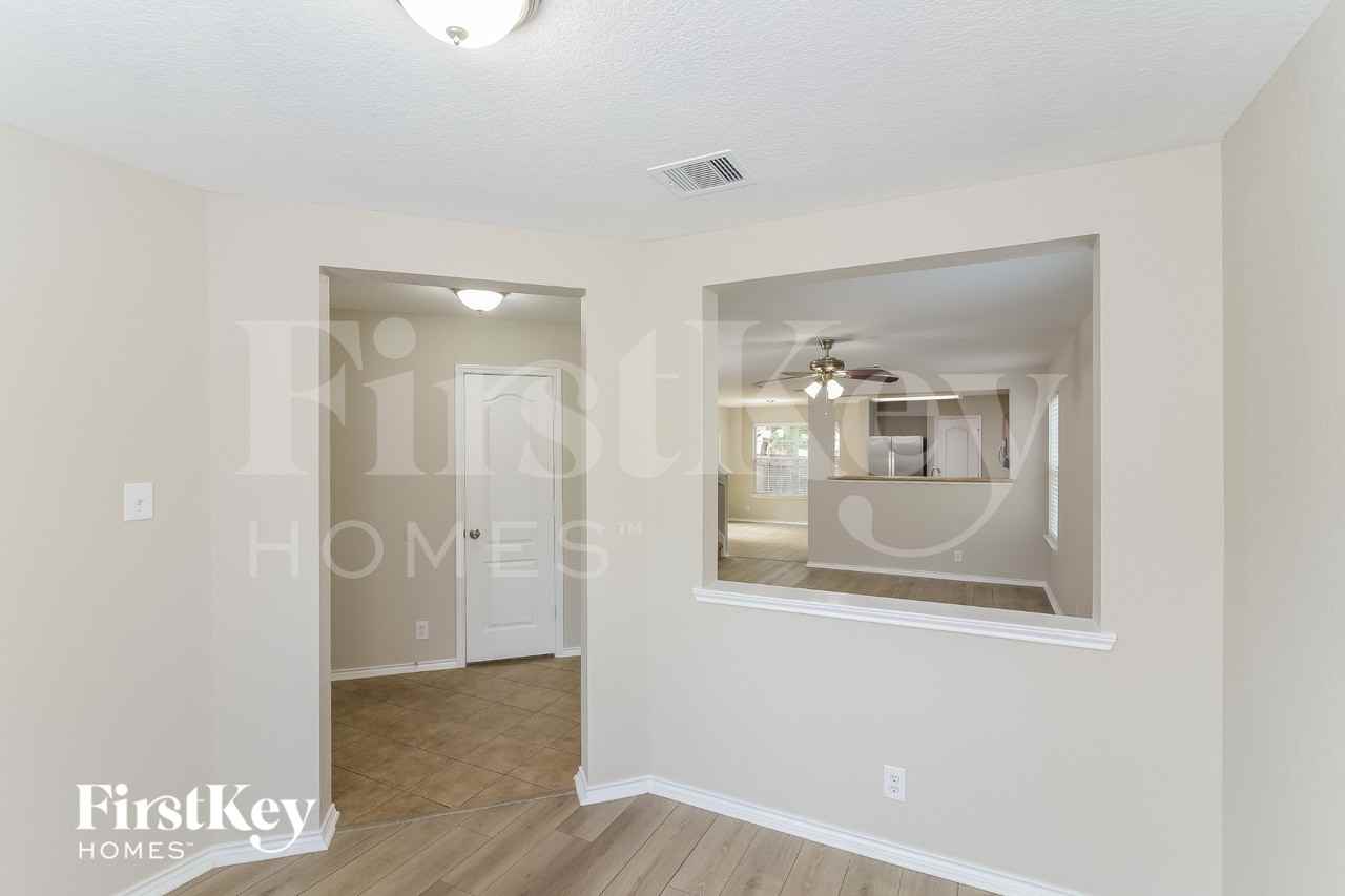 4710 Adkins Trl - Photo 5 of 16