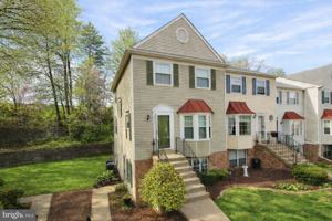 featured image of 16252 Taconic Cir