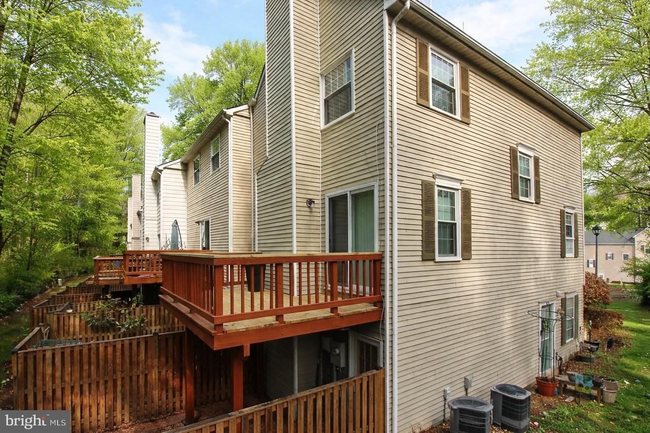 16252 Taconic Cir - Photo 7 of 23