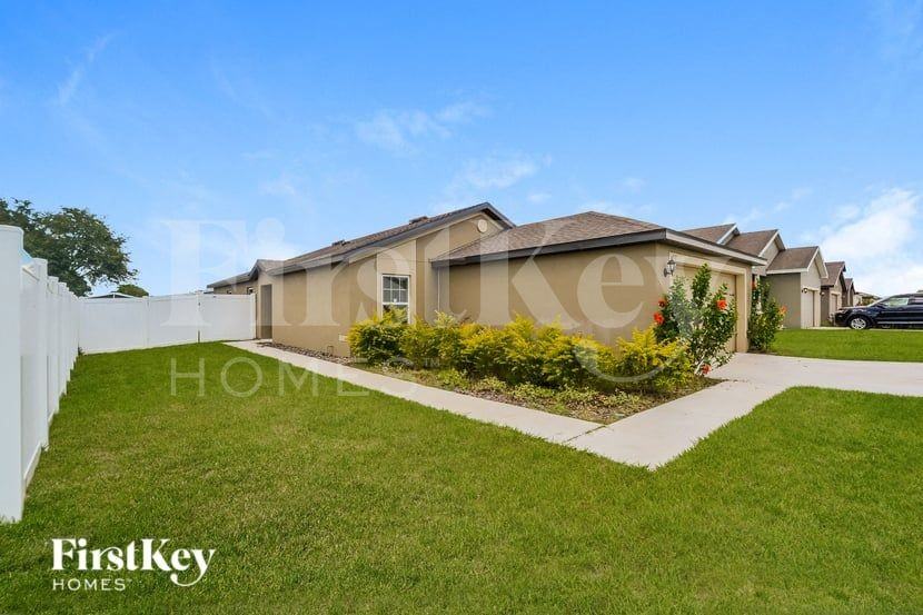 437 Kensington View Dr - Photo 2 of 15