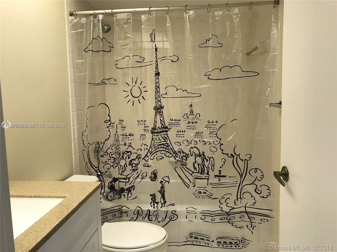 2534 Se 19th Pl #204 - Photo 3 of 8