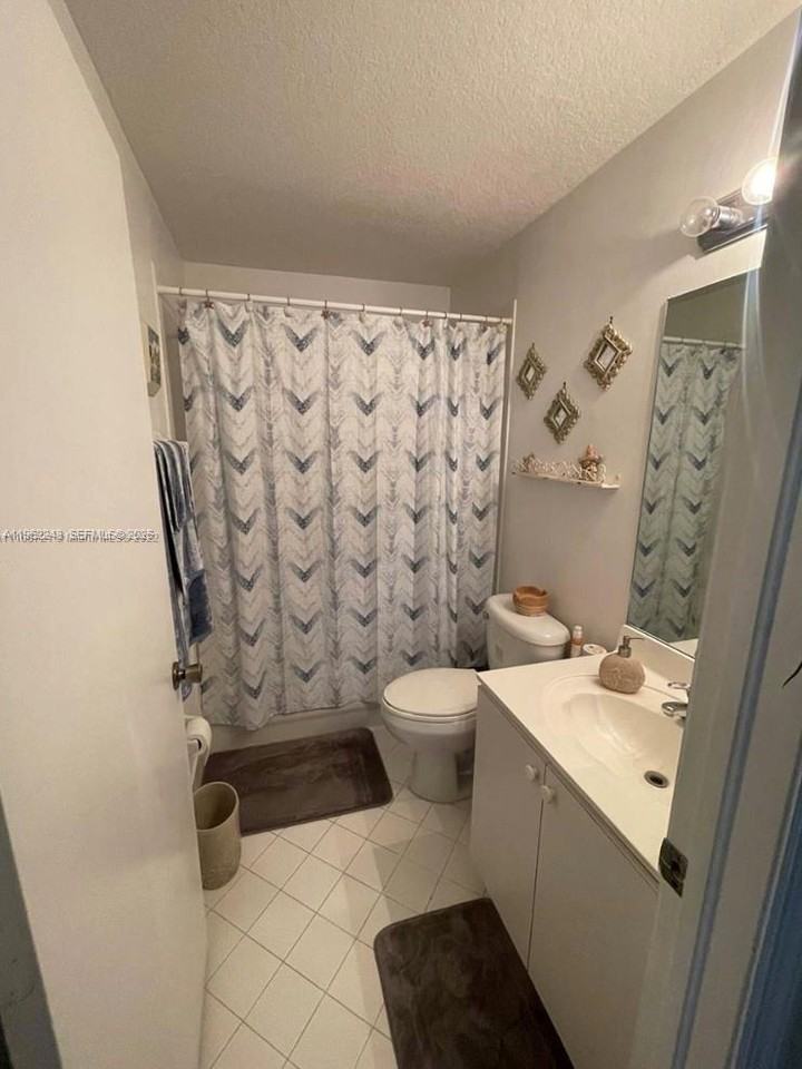 1270 Se 31st Ct #205 - Photo 7 of 8