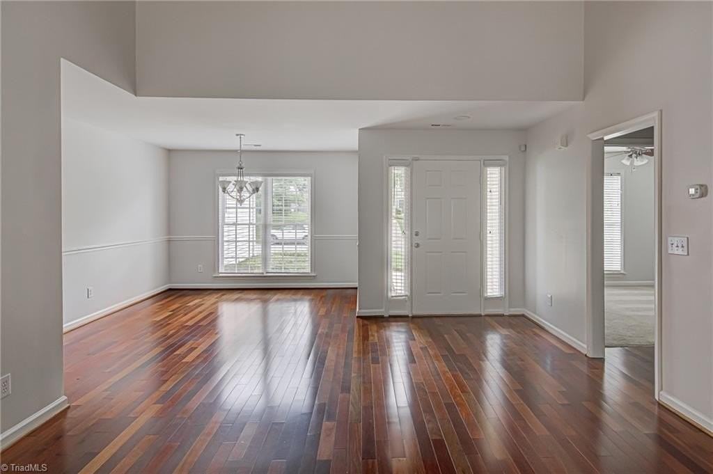 2404 Glen Meadow Dr - Photo 7 of 37