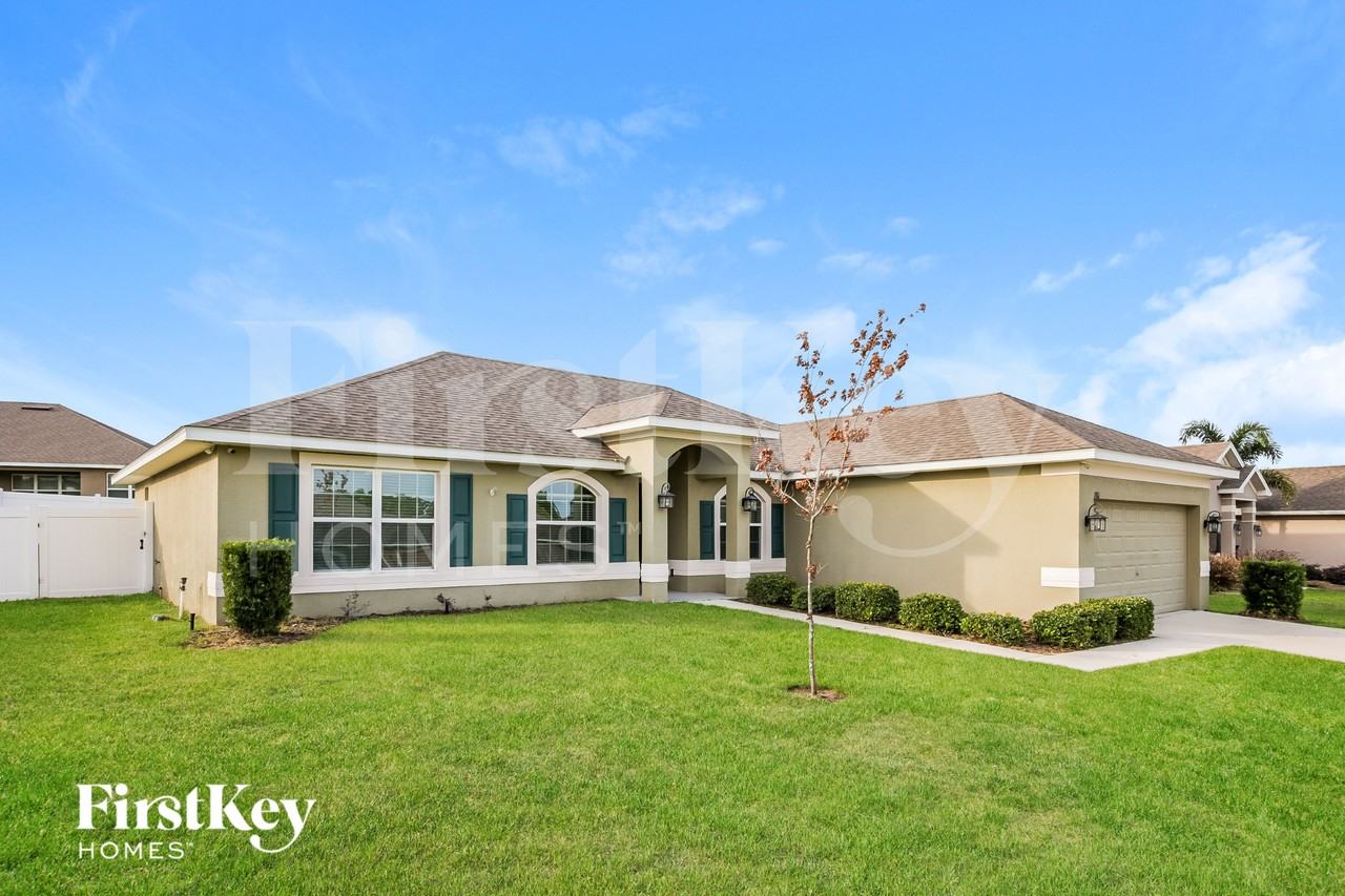 1581 Lemon Ave - Photo 2 of 15