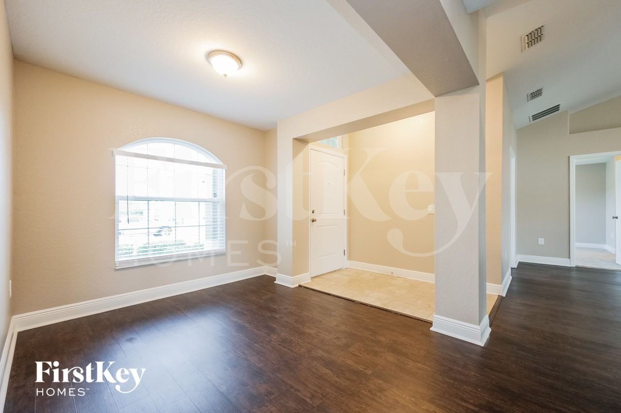 1581 Lemon Ave - Photo 5 of 15