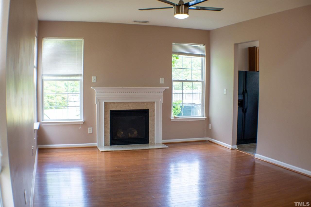 5145 Mabe Dr - Photo 2 of 26