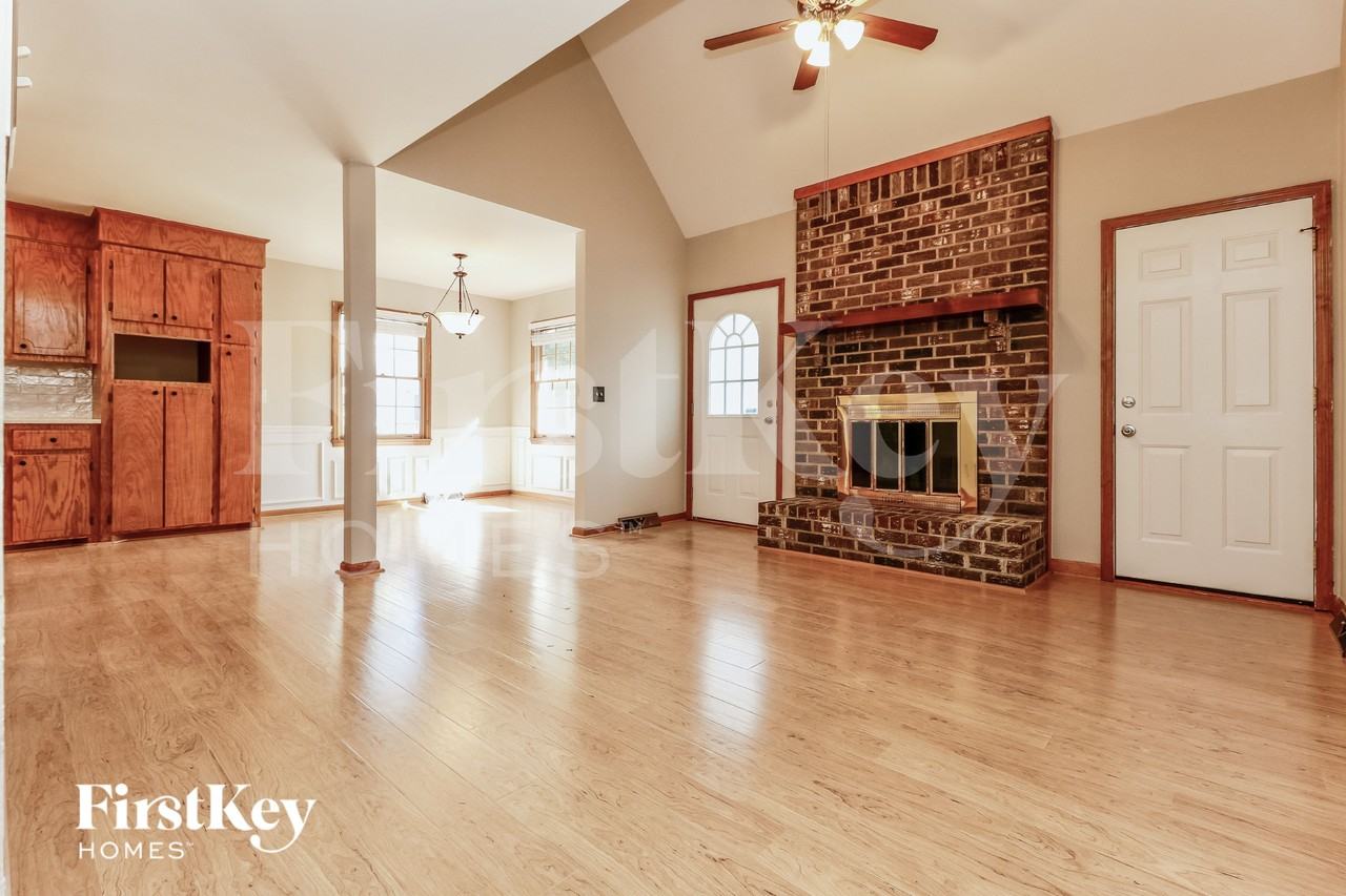 1301 Apache Pine Dr - Photo 4 of 15