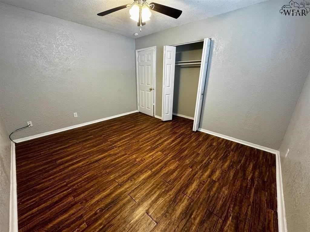 1710 10th St #4 - Photo 2 of 8