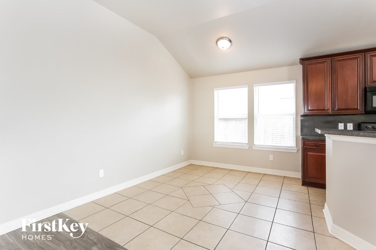 15202 Arnold - Photo 4 of 15