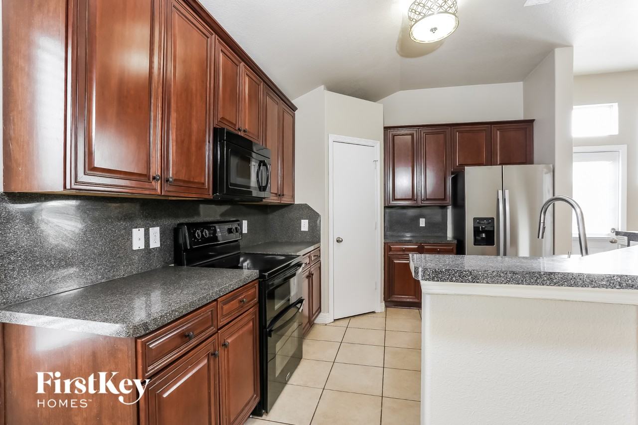 15202 Arnold - Photo 6 of 15