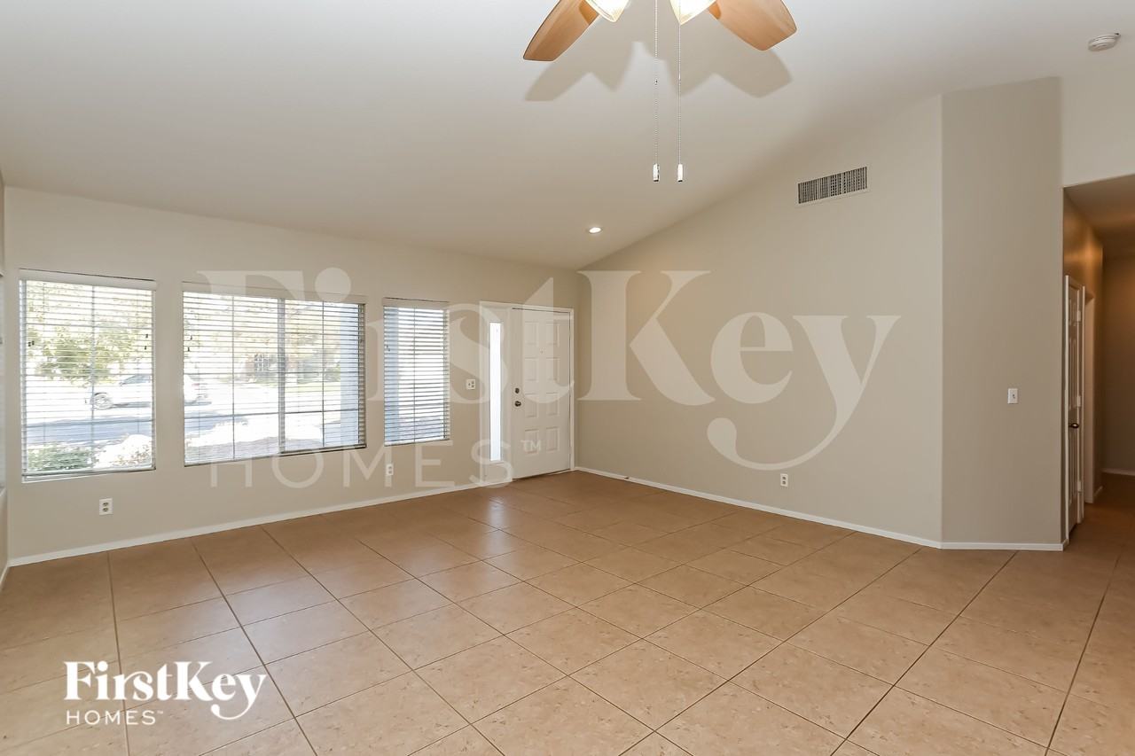 4822 Wind Break Ln - Photo 2 of 15