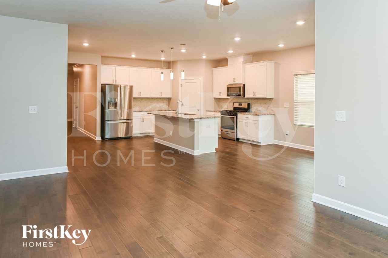 9419 Festival Way - Photo 5 of 15