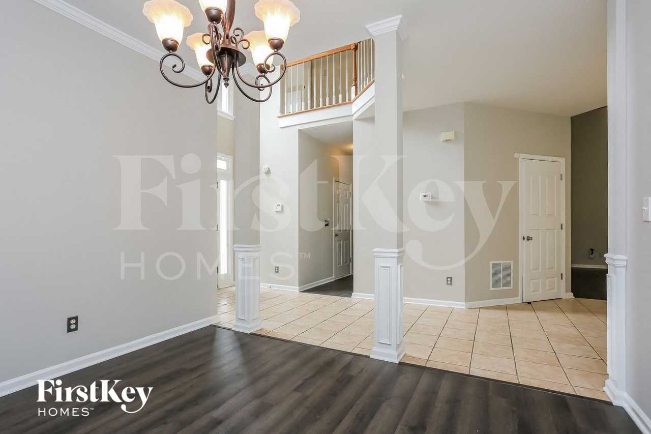 123 W Point Trl - Photo 2 of 15