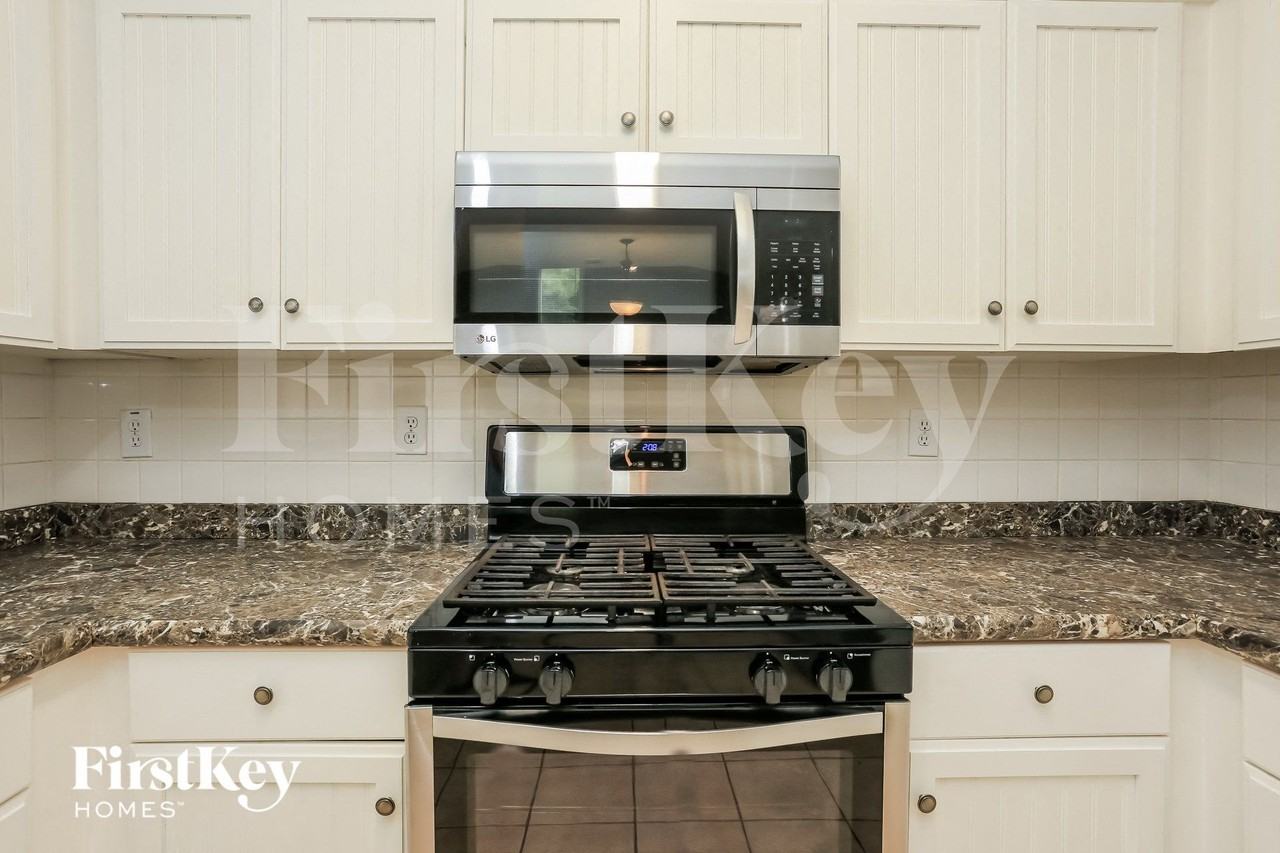 123 W Point Trl - Photo 6 of 15