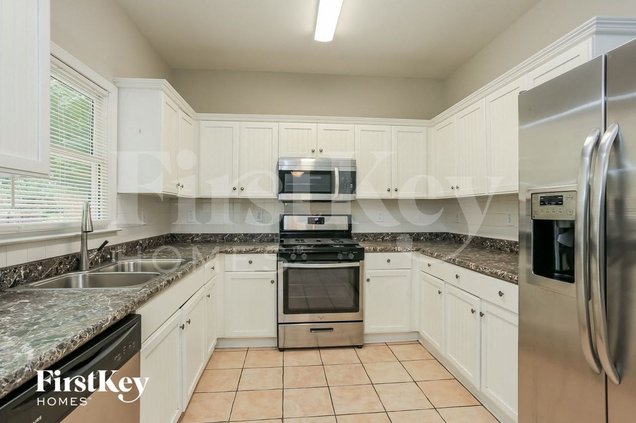 123 W Point Trl - Photo 7 of 15