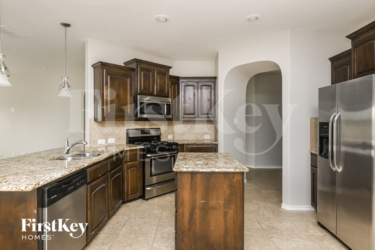 1721 Jacona Trl - Photo 5 of 15