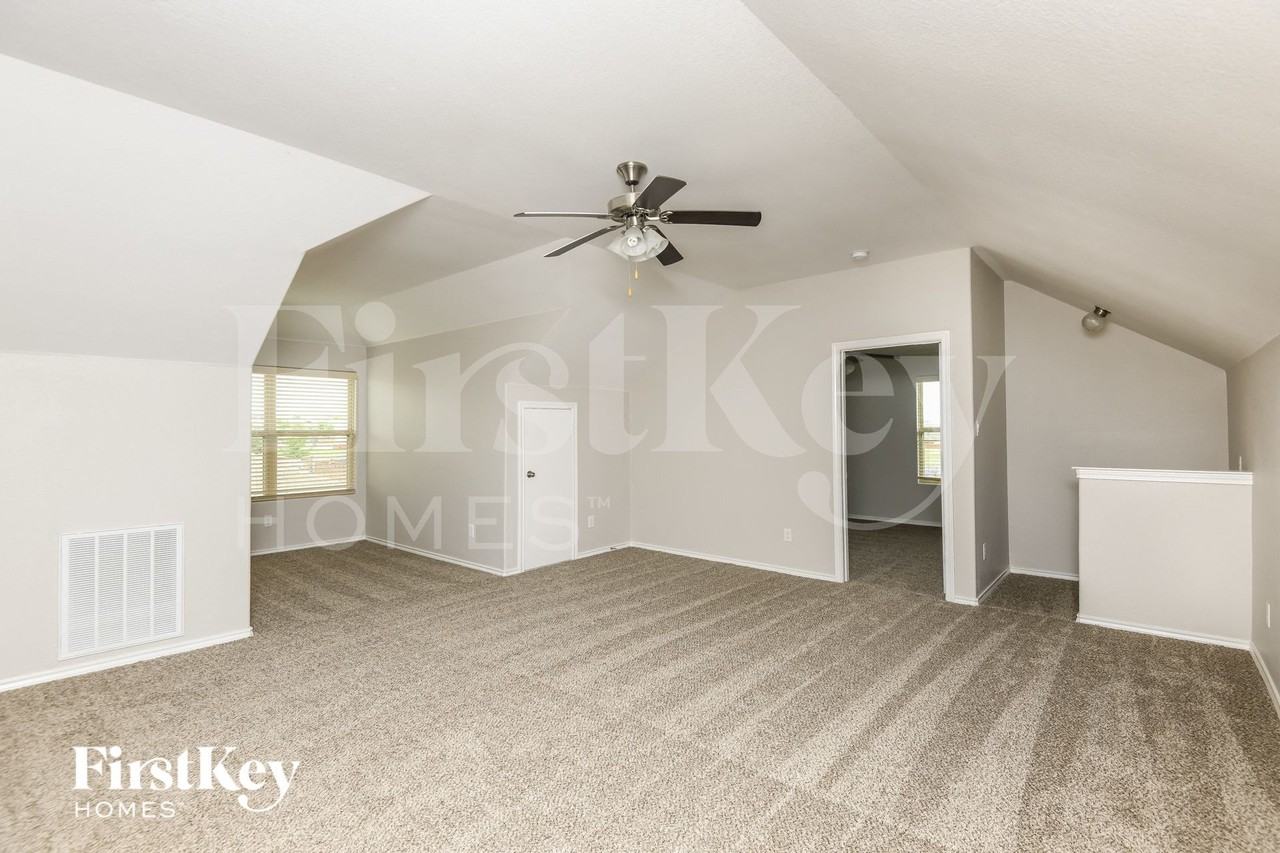 1721 Jacona Trl - Photo 6 of 15