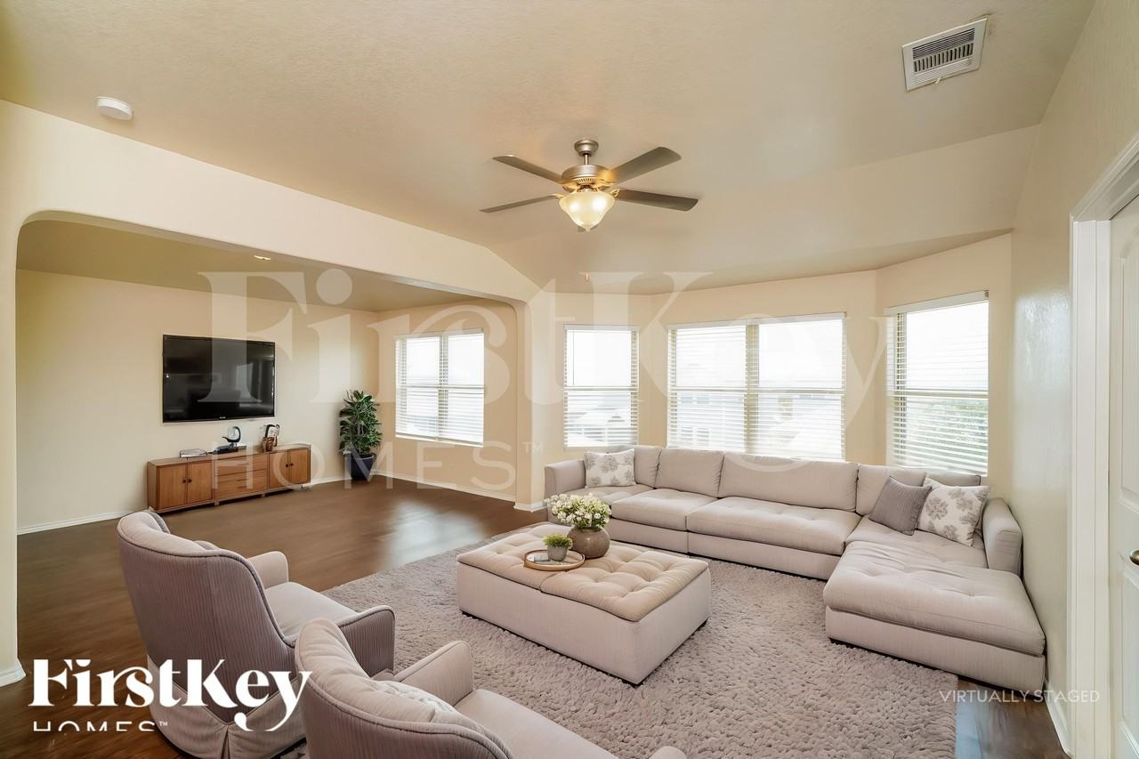 2546 Just My Style - Photo 4 of 18