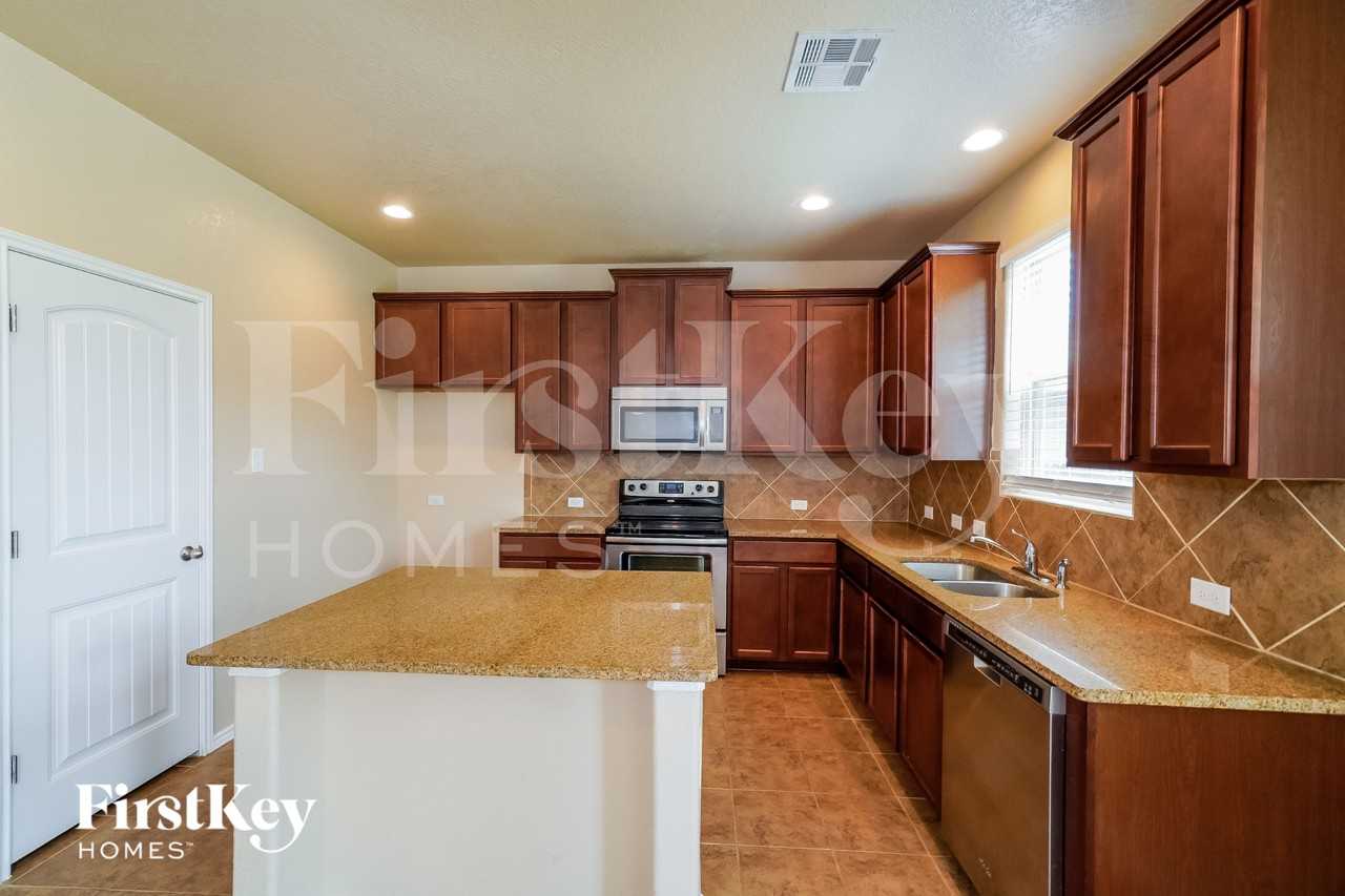 2546 Just My Style - Photo 6 of 18