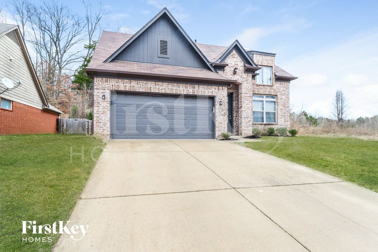 4160 Bedford Valley Ln - Photo 2 of 15