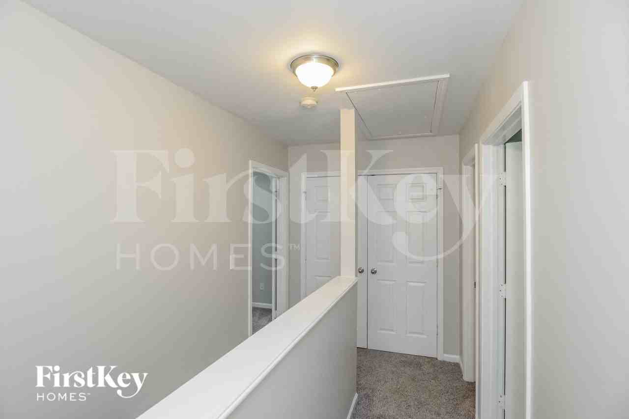 8723 Sharonbrook Dr - Photo 7 of 15