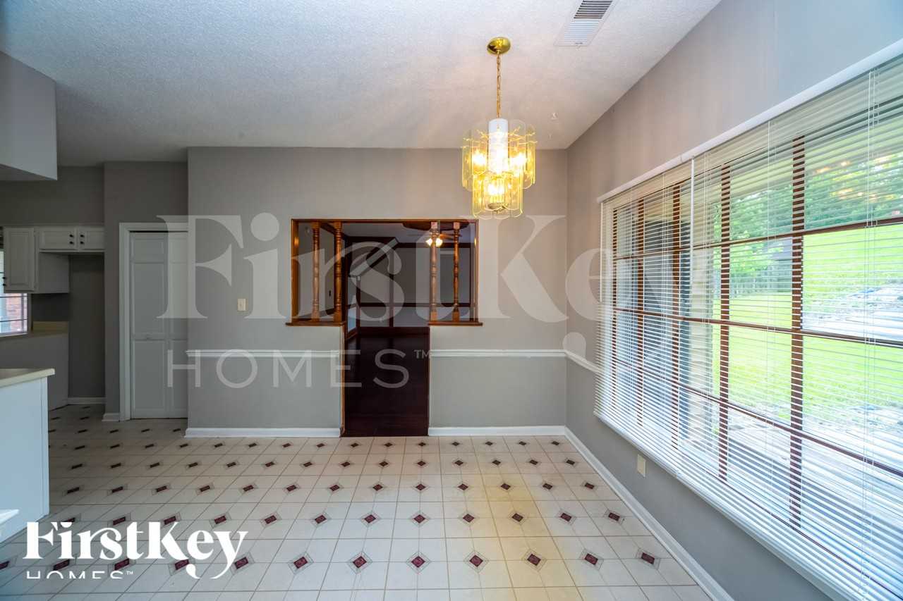 7115 Falls Hollow Cv - Photo 4 of 18