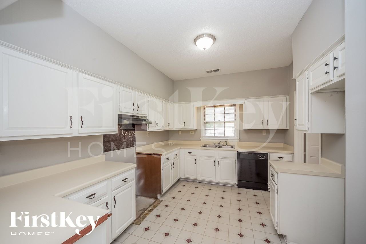 7115 Falls Hollow Cv - Photo 6 of 18