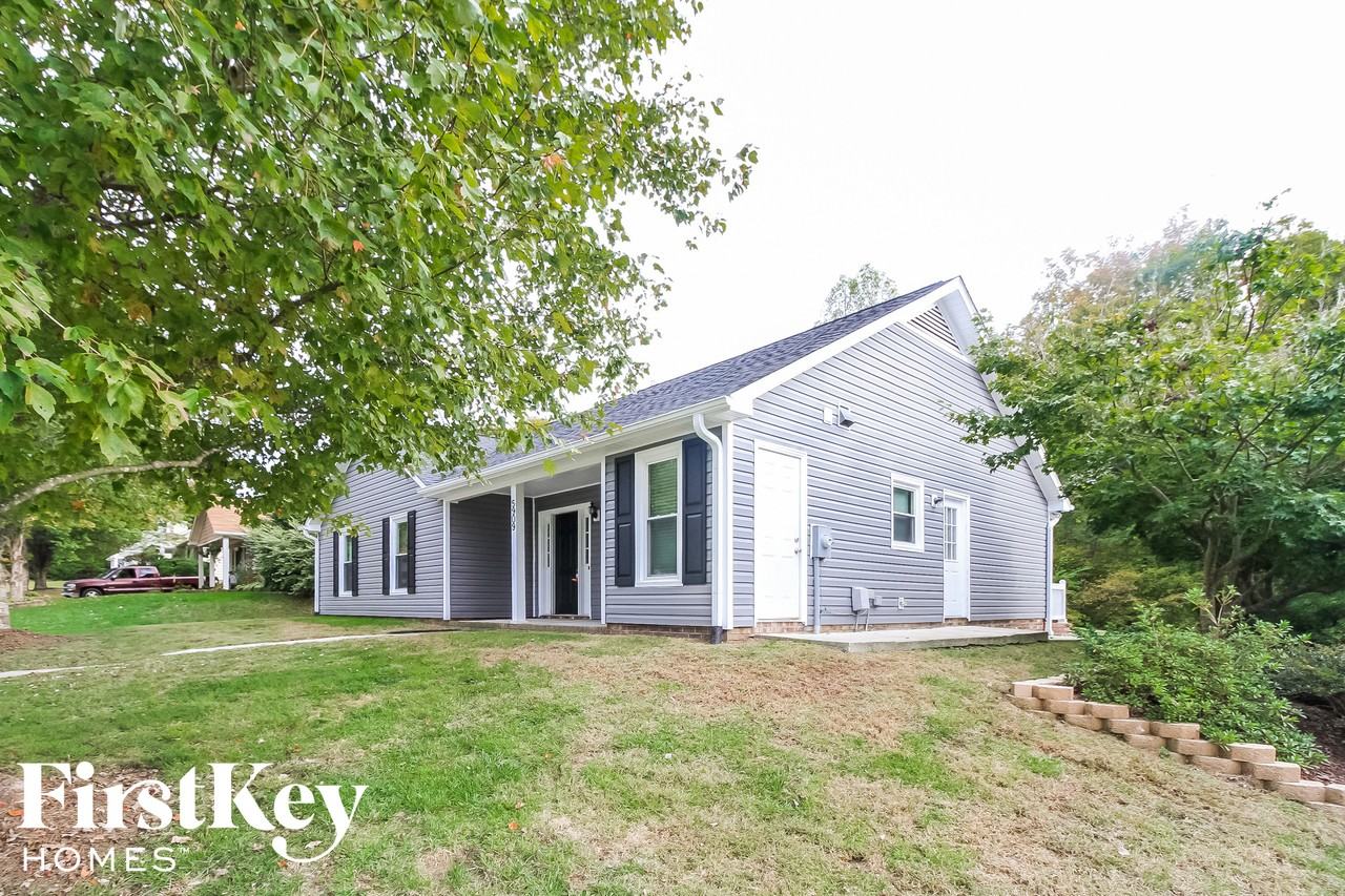 5909 Running Ridge Rd - Photo 2 of 15