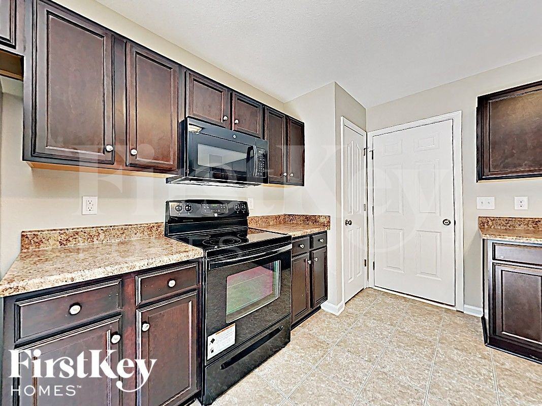 4813 Manchineel Ln - Photo 5 of 17