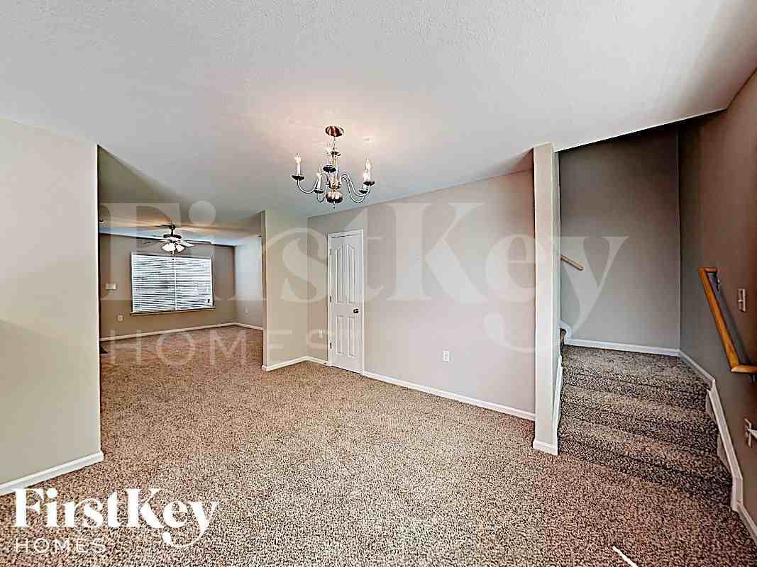 4813 Manchineel Ln - Photo 7 of 17