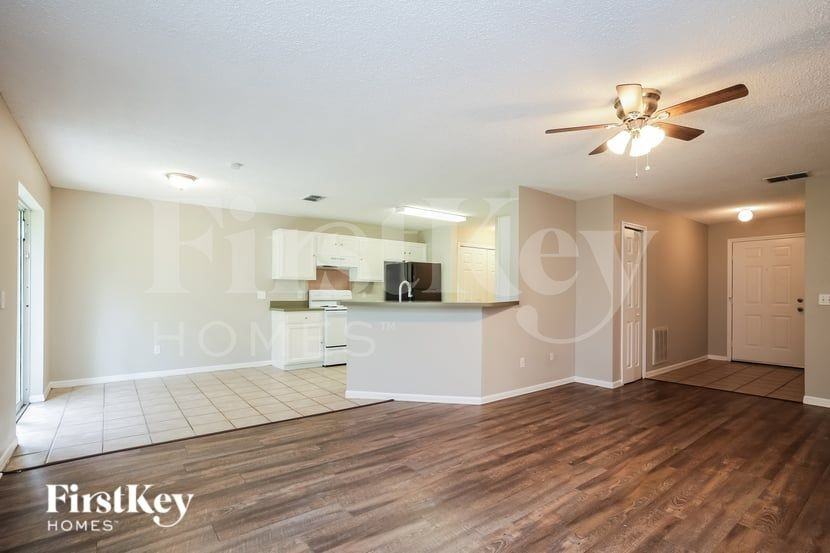 415 Calhoun St - Photo 4 of 16