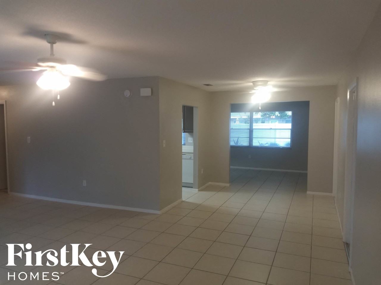 3109 22nd Ave W - Photo 4 of 16