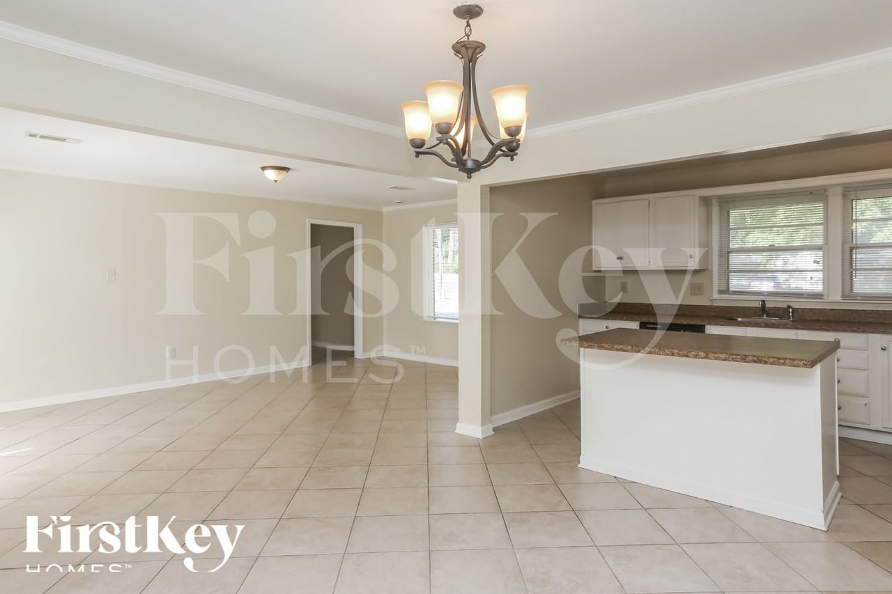 1449 Flamingo Rd - Photo 6 of 18