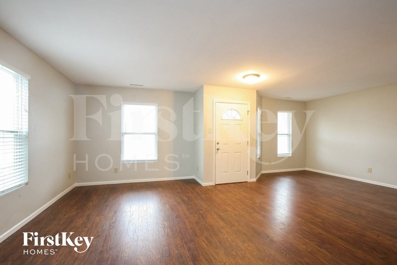 10094 Golden Dr - Photo 3 of 15