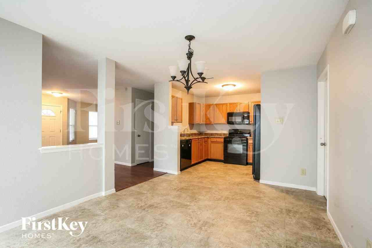 10094 Golden Dr - Photo 4 of 15