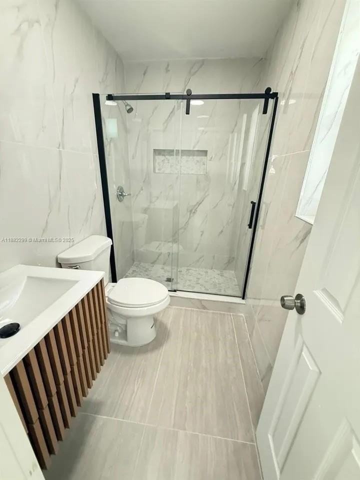 11872 Sw 196th Ter - Photo 4 of 15