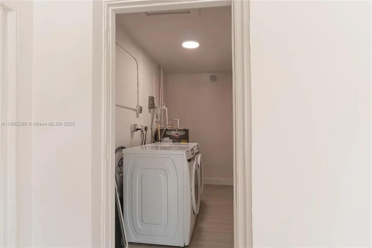 11872 Sw 196th Ter - Photo 5 of 15