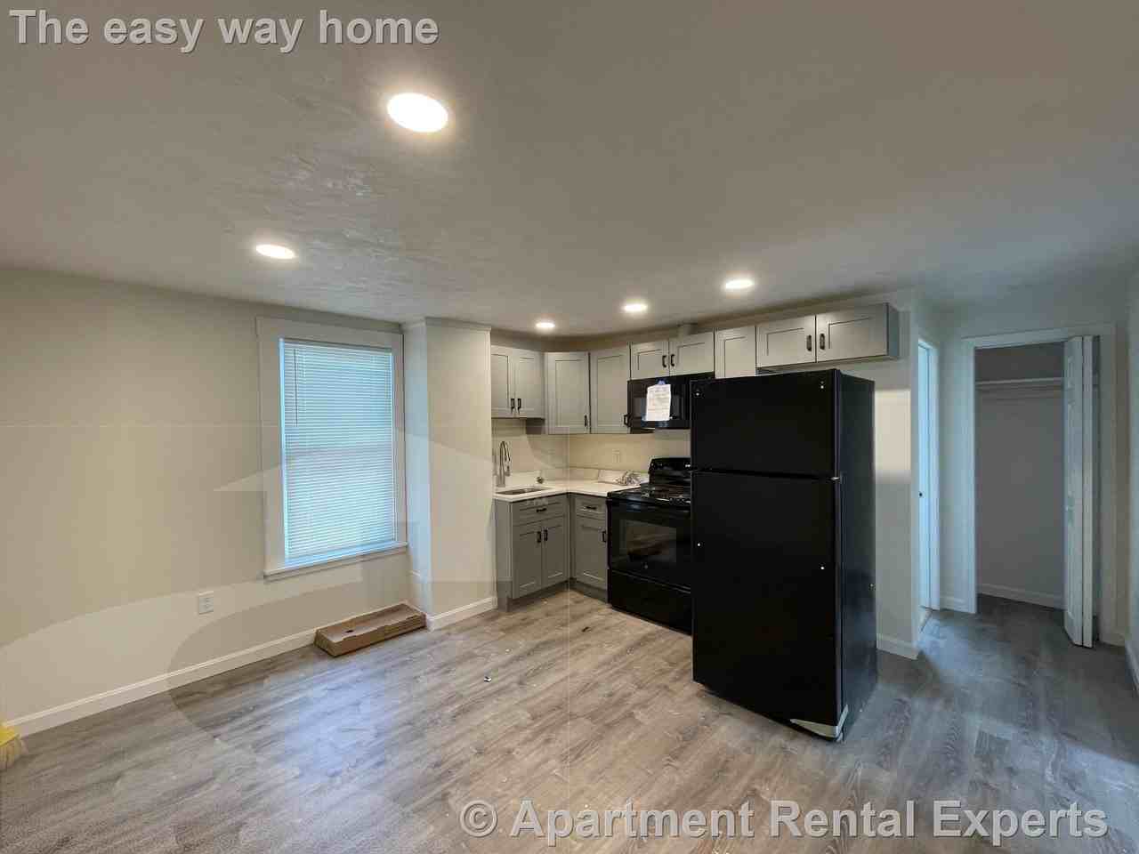 72 Washington St #6 - Photo 2 of 8