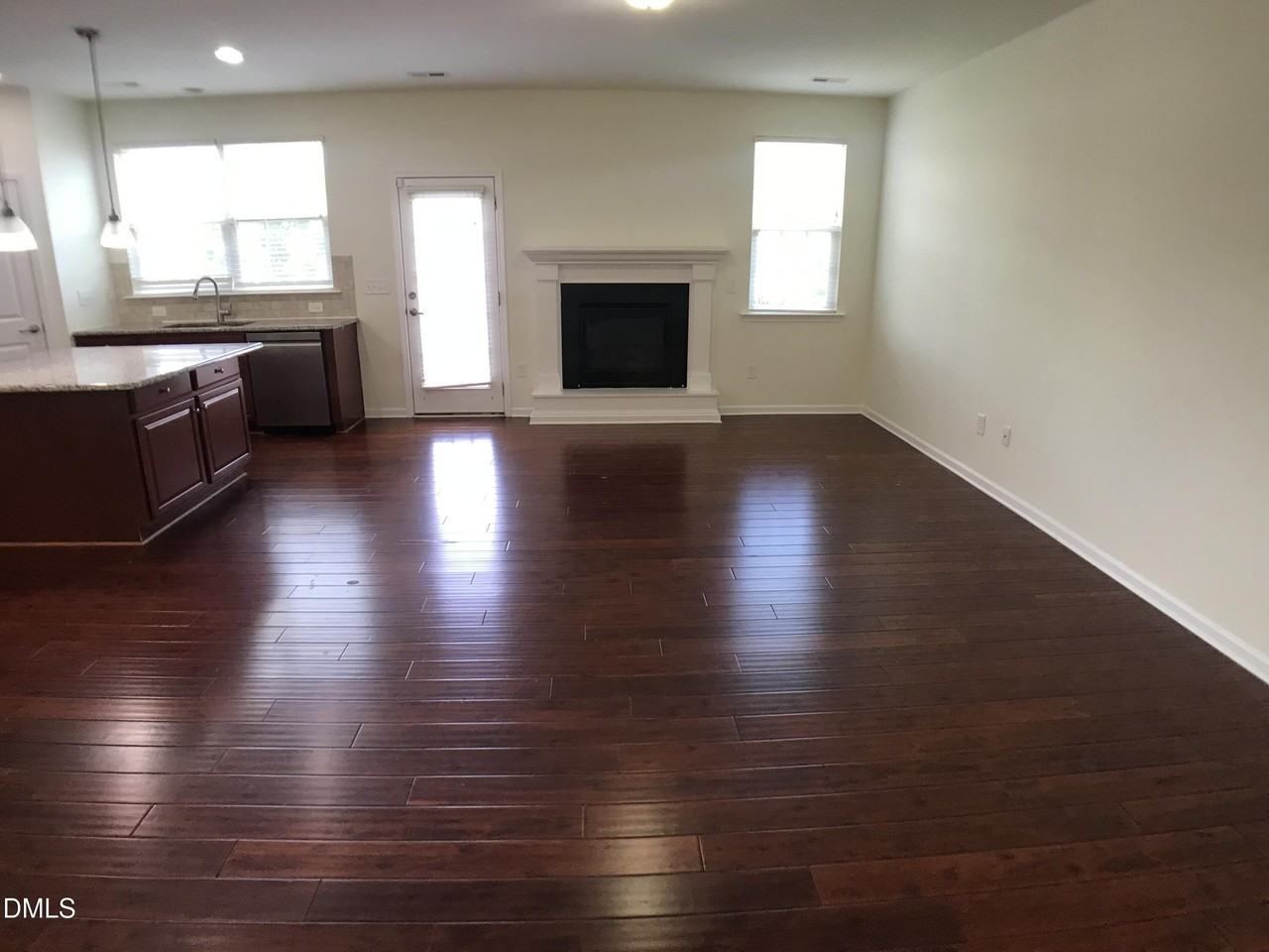 5724 Hurkett Ct - Photo 4 of 26