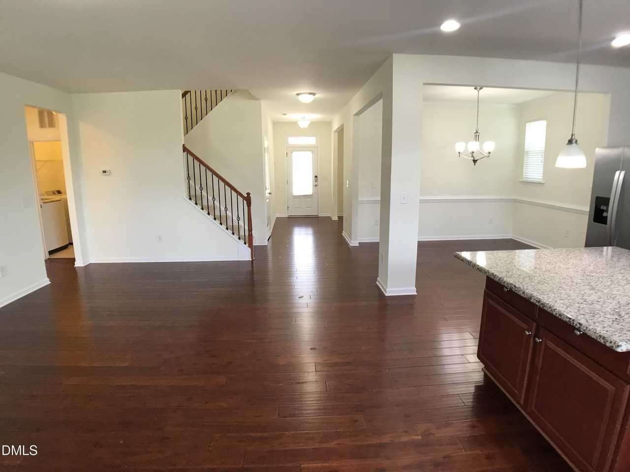 5724 Hurkett Ct - Photo 6 of 26