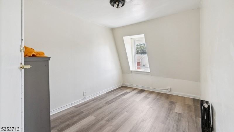 253 Franklin St - Photo 6 of 10