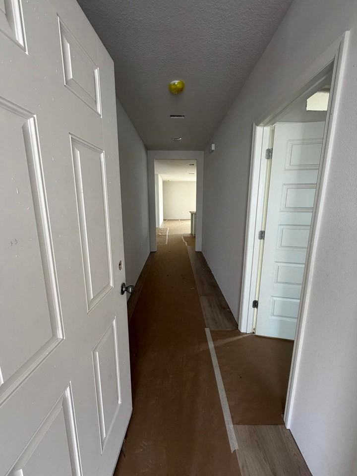 1434 Garabaldi Cir Se