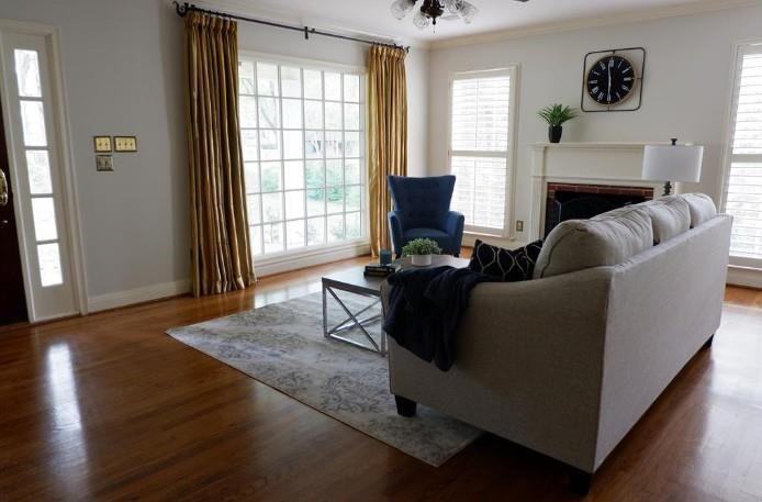 2203 Griswold Ln - Photo 6 of 32