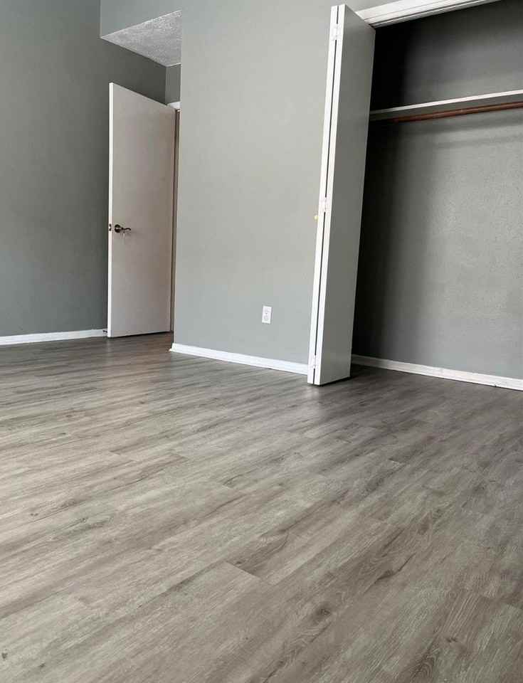 10909 Glenwolde Dr - Photo 4 of 6