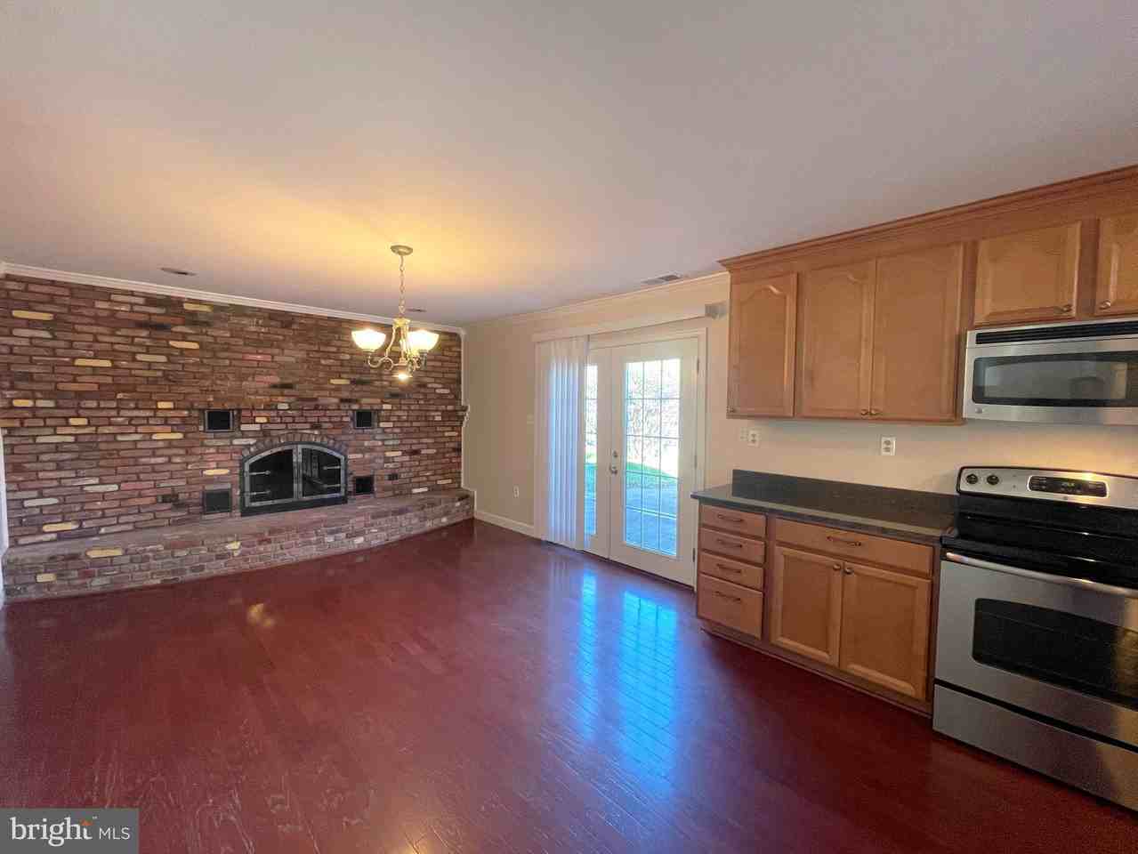 11717 Rivershore Dr - Photo 6 of 49