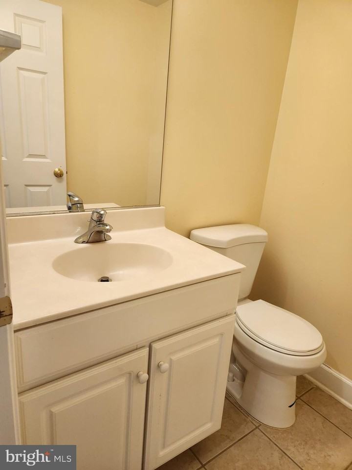 2481 Walnut Rocker Ln - Photo 2 of 20