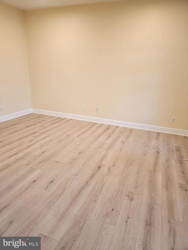 2481 Walnut Rocker Ln - Photo 3 of 20