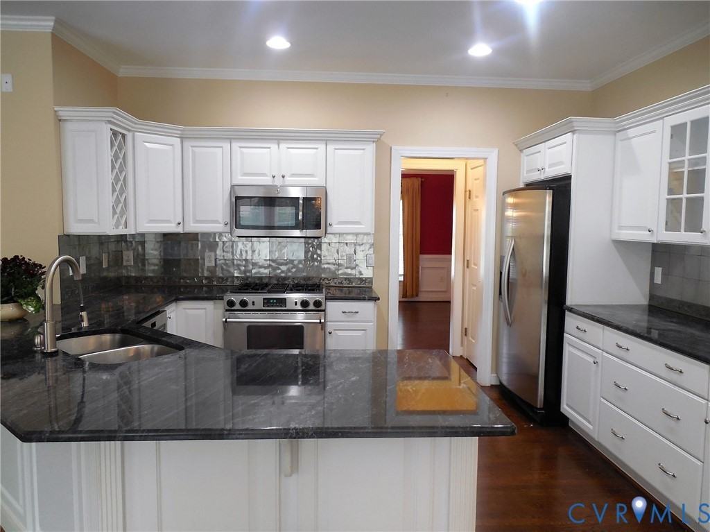 5013 Harvest Glen Ct - Photo 4 of 14